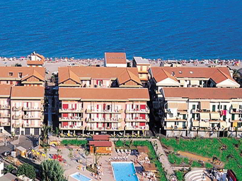 Hotel Fondachello Village